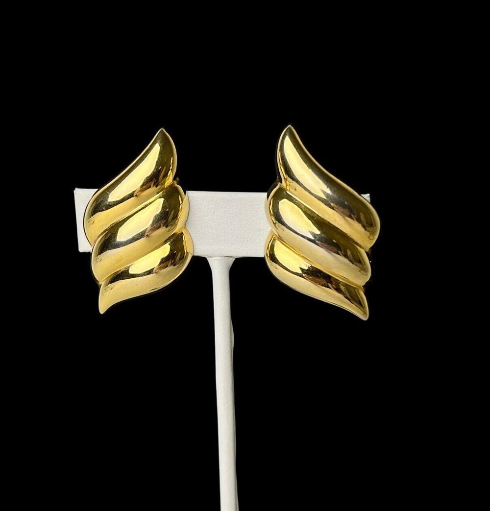 Vintage Erwin Pearl Earrings Clip On Classic Chic Retro Glam Gold Tone Elegant